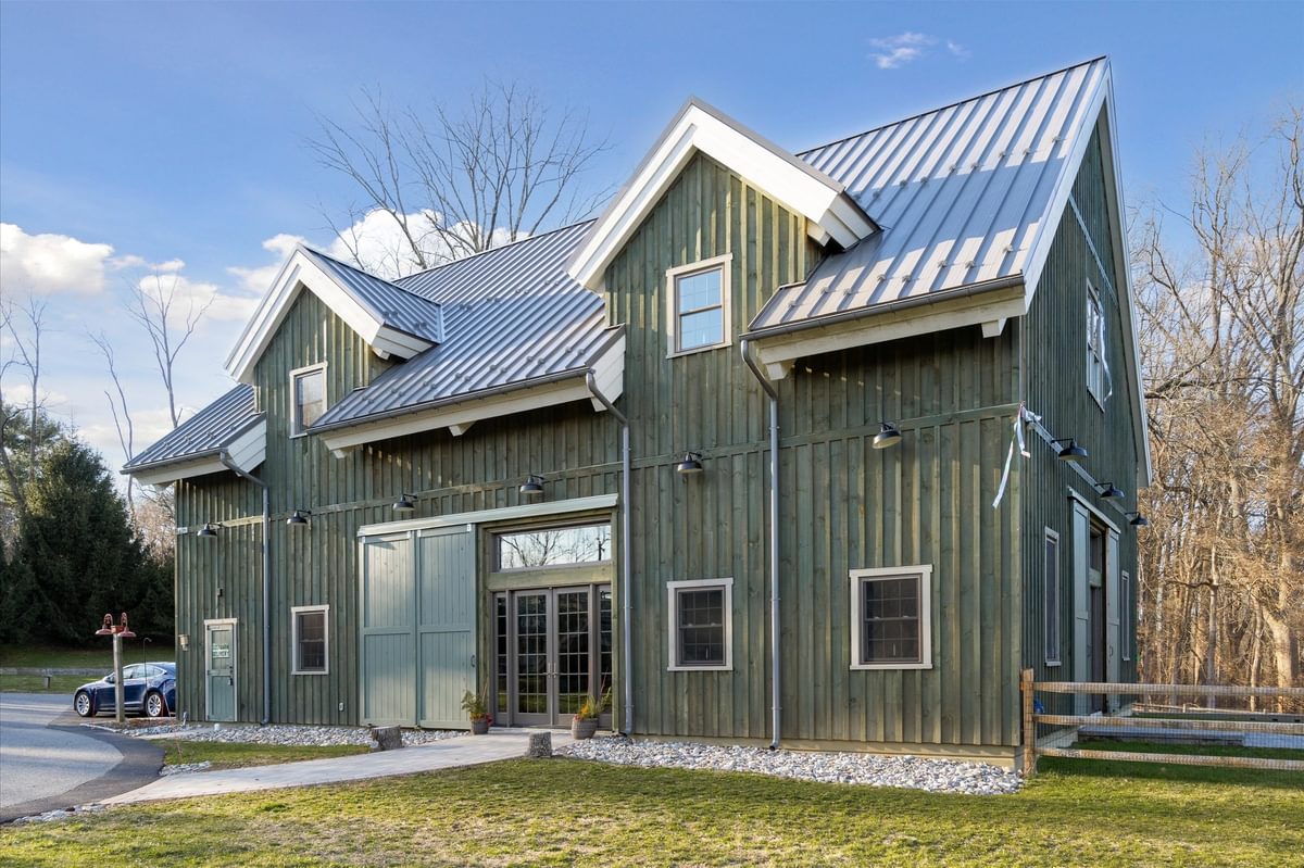 Residing A Barn A Look Inside One Of The Final Collections Of Victory