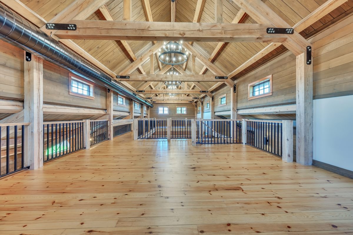 11 14 25 Entertaining in the Heartland Everist IA web 9344