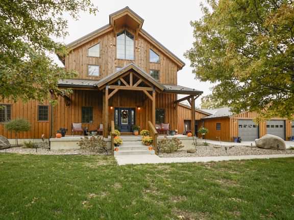 Timberlyne Great Plains Lookout Barn Home 2