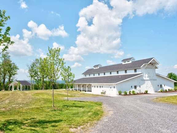 Timberlyne Group Dutch Harvest Farm Timber Frame Wedding Venue 1