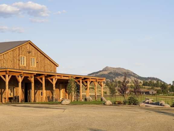Timberlyne Turner Performance Horses Barn 1