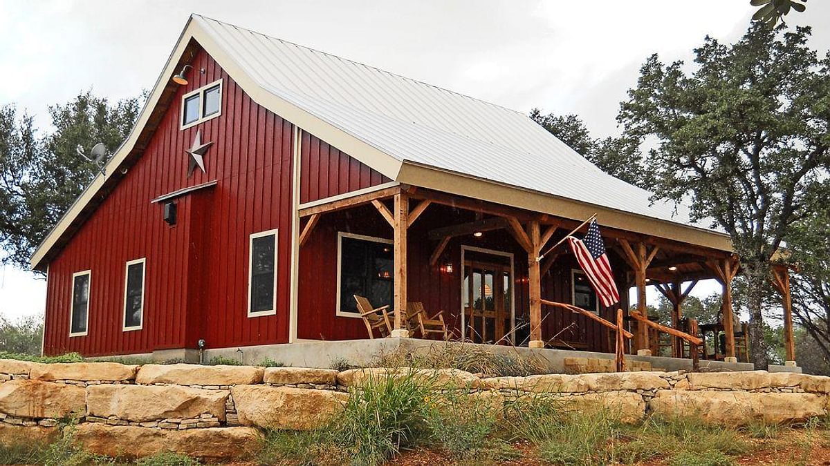 Timberlyne | Texas Barn Home, image size:1200x675
