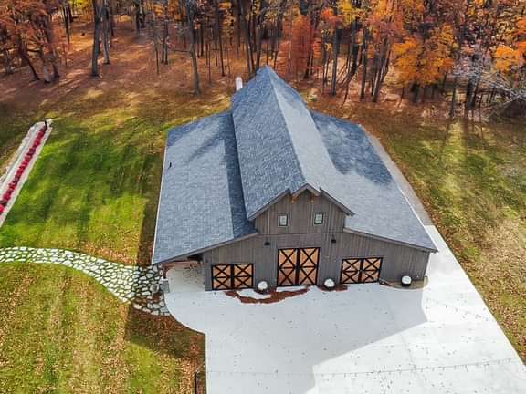 2022 Brewer Barn MI 9