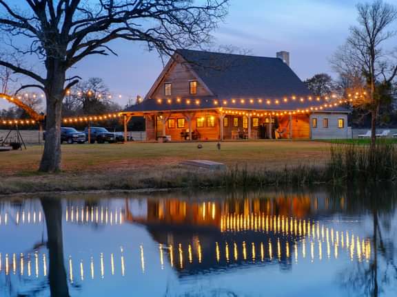 3 29 21 Rustic Splendor Todd Kinsel Texas web 21